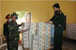 Ban Chỉ đạo phòng chống dịch Covid-19 Quân khu: Tiếp nhận các mặt hàng nhu yếu phầm của Trung ương Hội Liên hiệp Phụ nữ Việt Nam